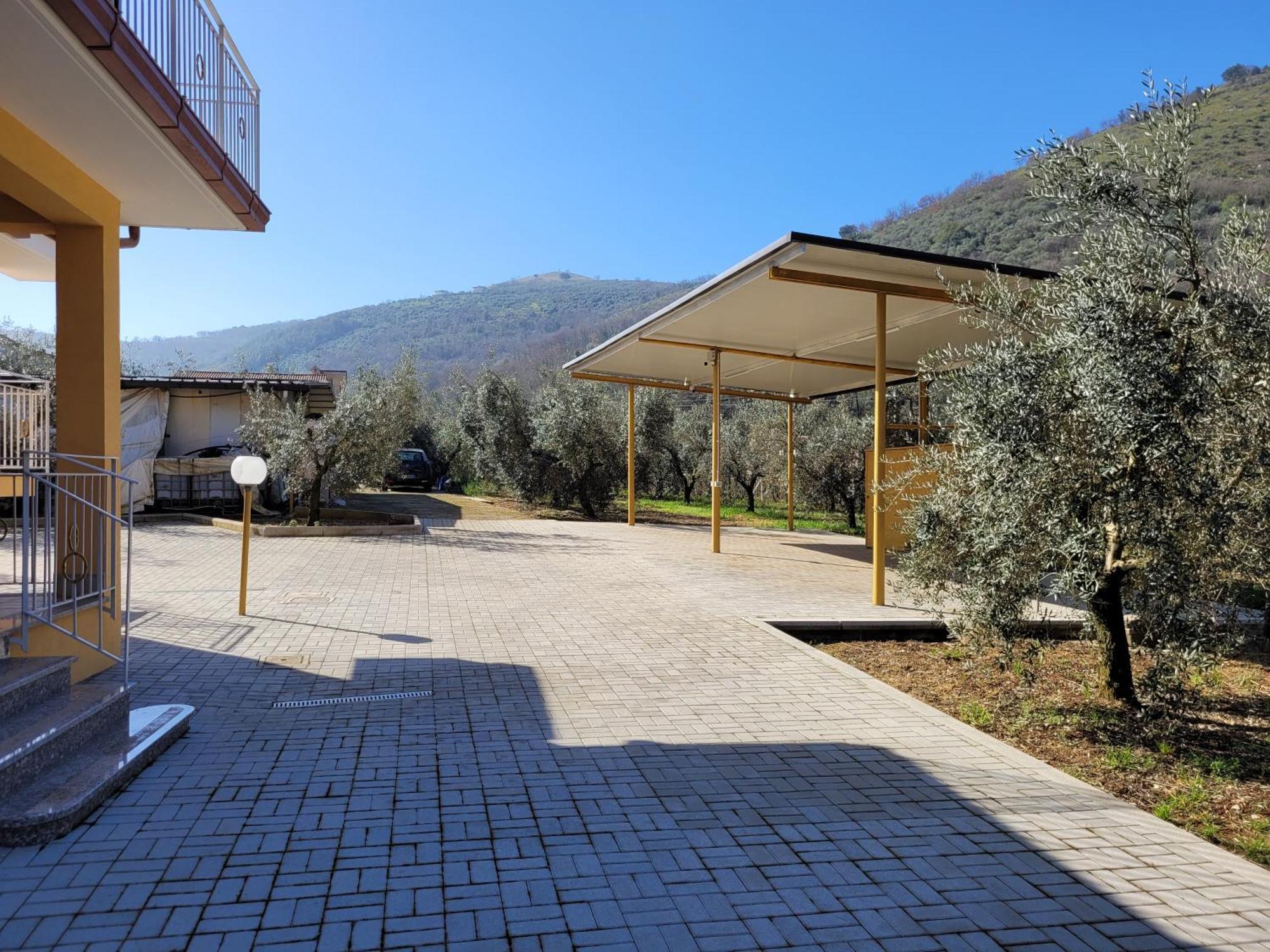 Alloggio Turistico Magnifico Alessandro Valle Bernardo 04025 Lenola Lt Cir 19063 Nei Pressi Di 04022 Fondi Lt מראה חיצוני תמונה