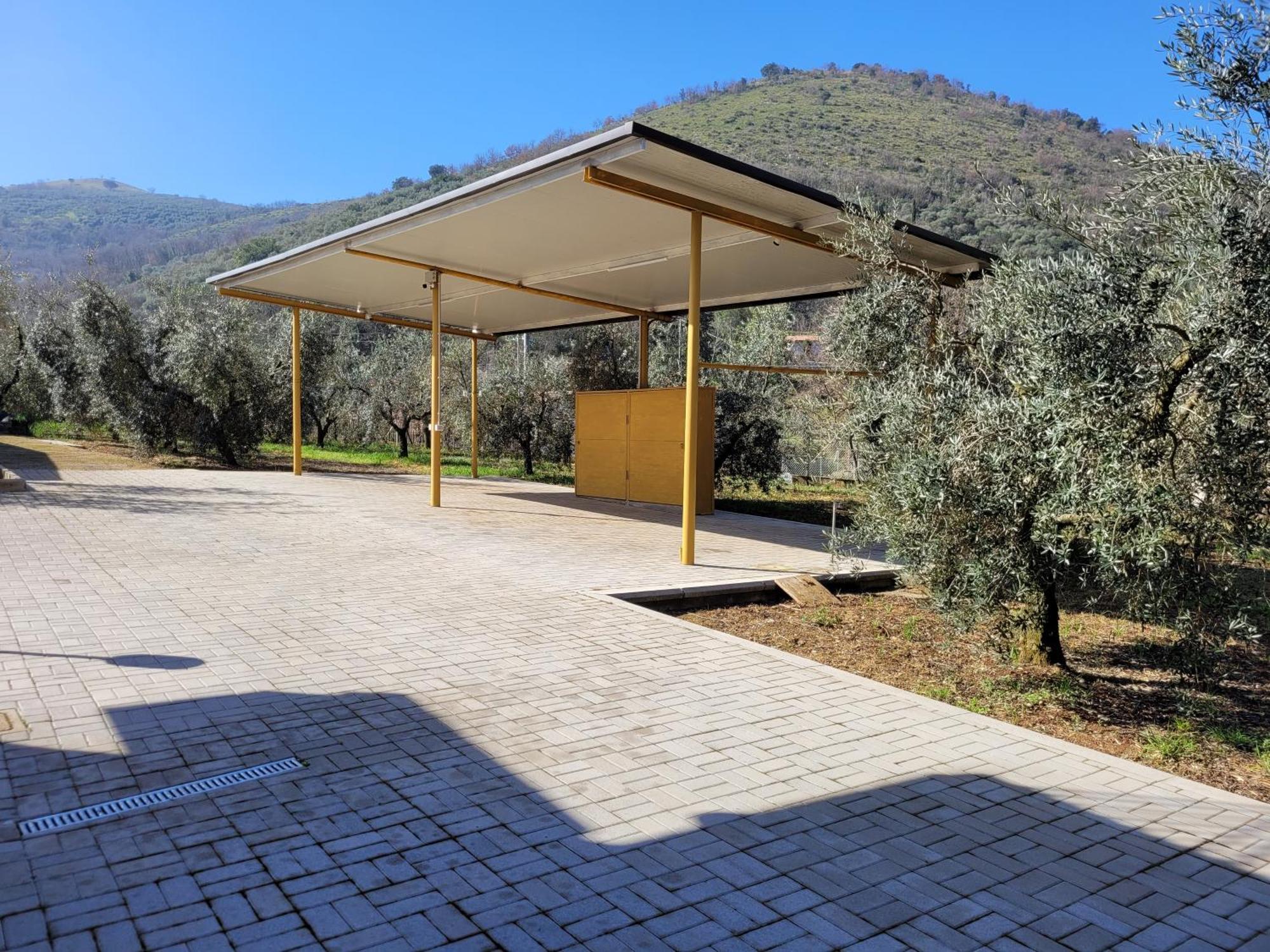 Alloggio Turistico Magnifico Alessandro Valle Bernardo 04025 Lenola Lt Cir 19063 Nei Pressi Di 04022 Fondi Lt מראה חיצוני תמונה
