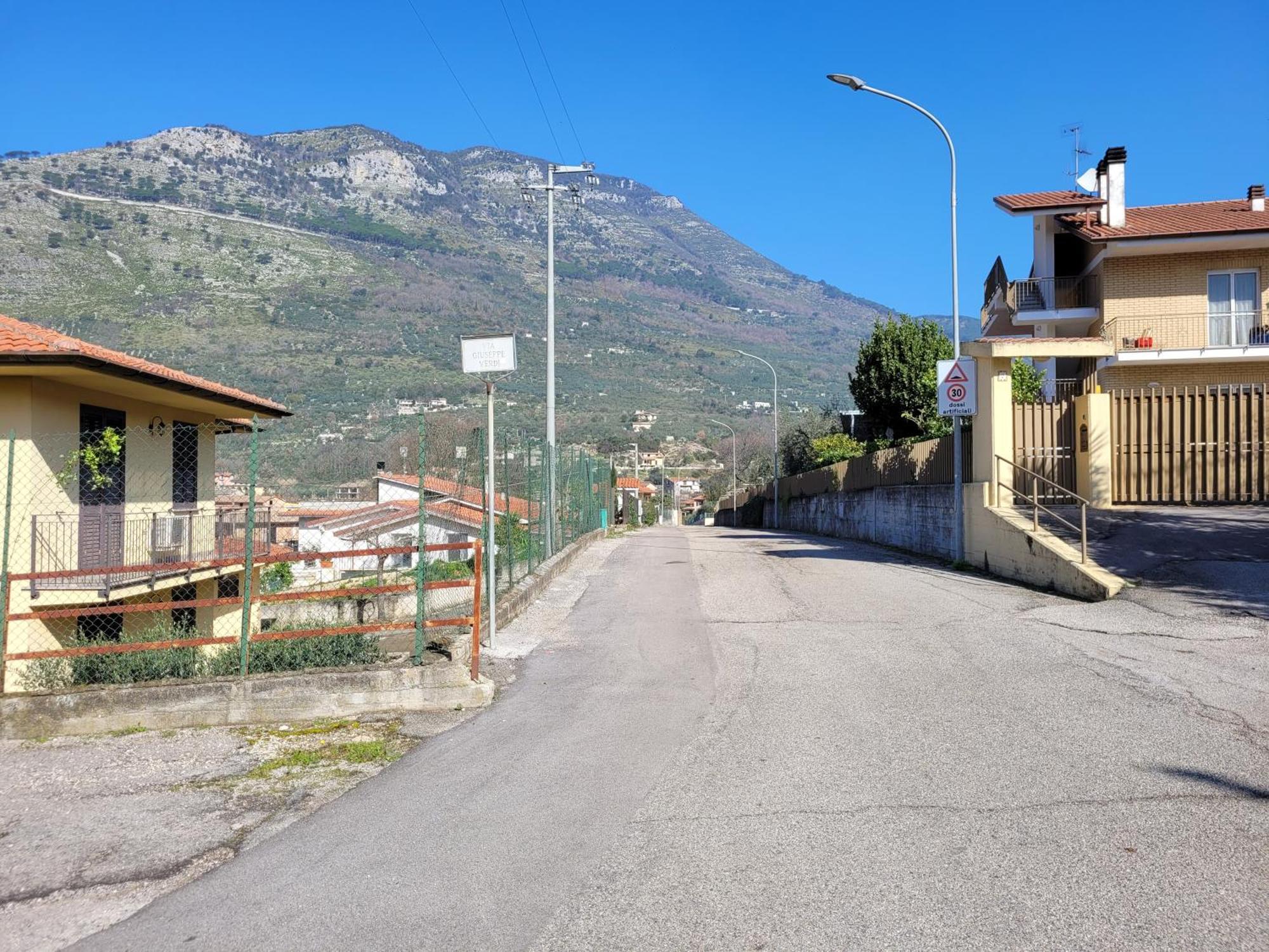 Alloggio Turistico Magnifico Alessandro Valle Bernardo 04025 Lenola Lt Cir 19063 Nei Pressi Di 04022 Fondi Lt מראה חיצוני תמונה