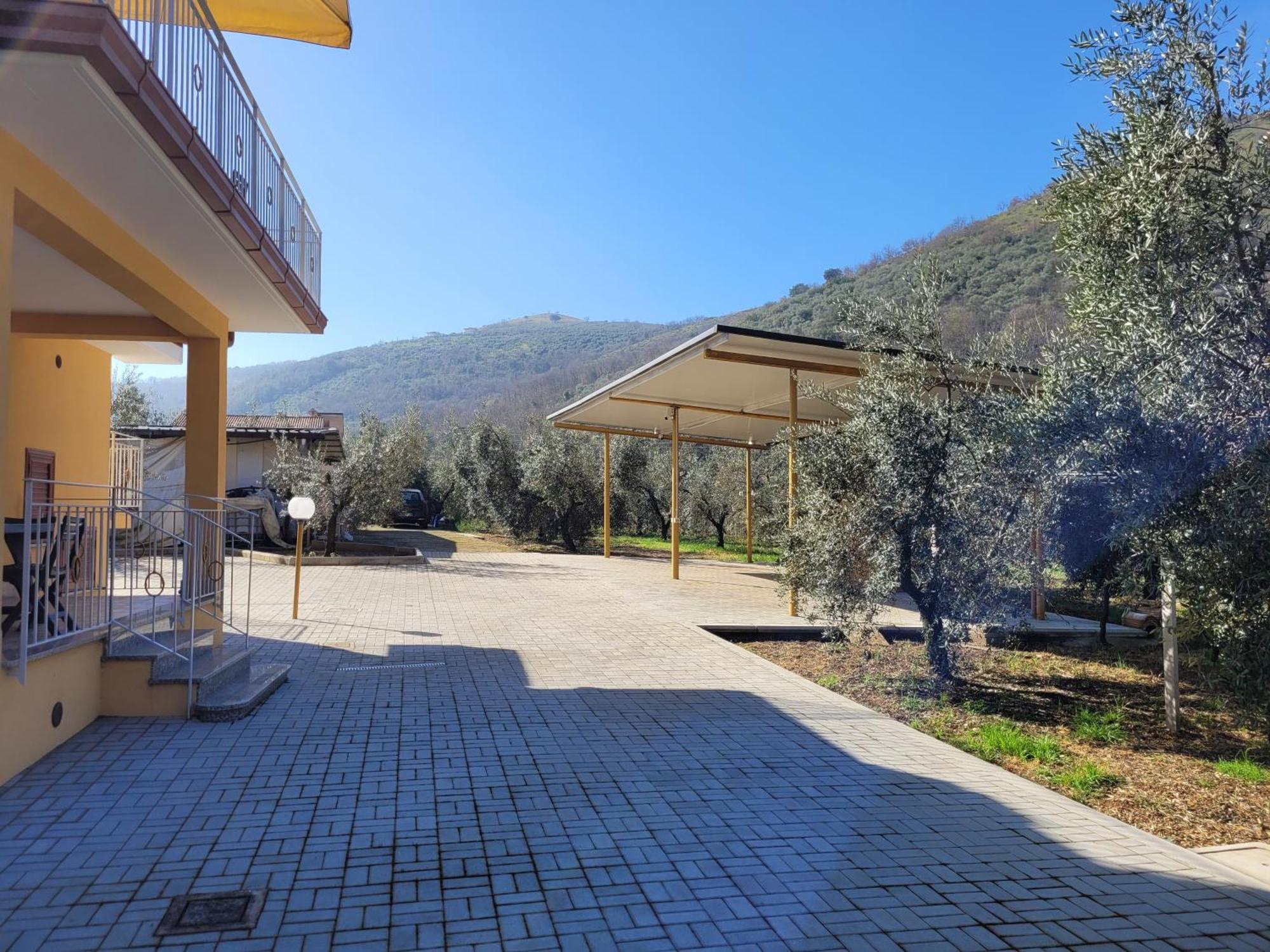 Alloggio Turistico Magnifico Alessandro Valle Bernardo 04025 Lenola Lt Cir 19063 Nei Pressi Di 04022 Fondi Lt מראה חיצוני תמונה