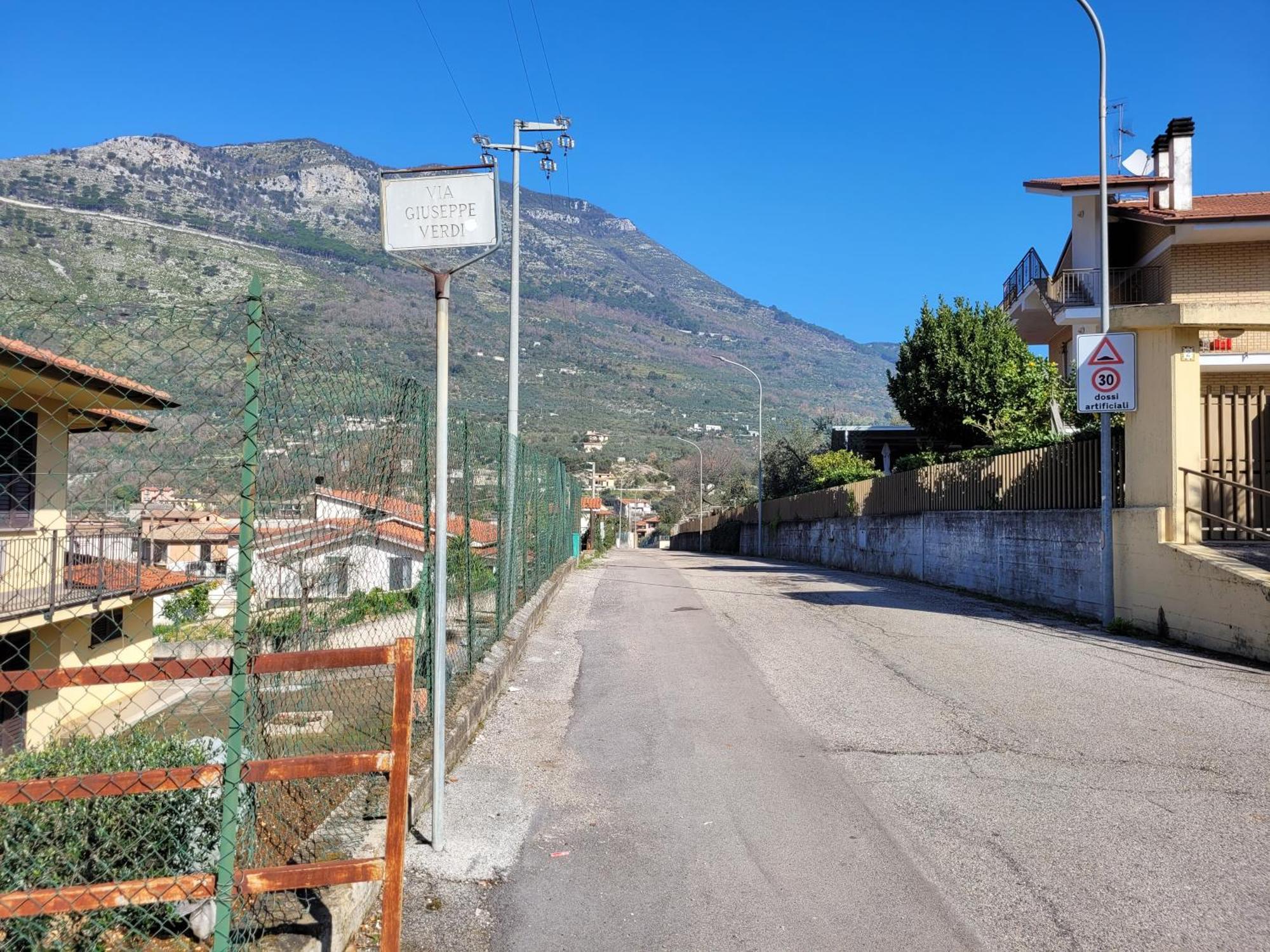Alloggio Turistico Magnifico Alessandro Valle Bernardo 04025 Lenola Lt Cir 19063 Nei Pressi Di 04022 Fondi Lt מראה חיצוני תמונה